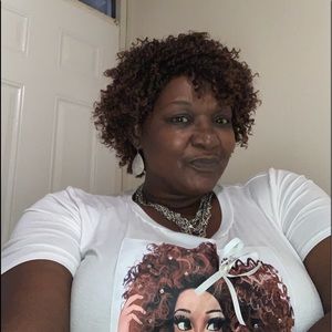 Meet your Posher, Lynette